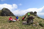 59 Ristoro, relax presso l'altare in pietra con croce